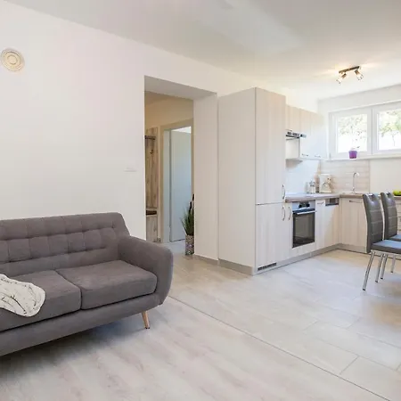 Stella * Labin (Istria)